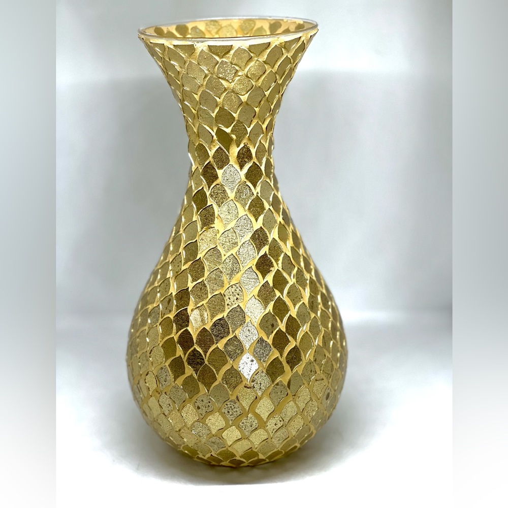 ELEGANT💥SOLD OUT💥Crushed Glass GOLD Tone 12”H Vase